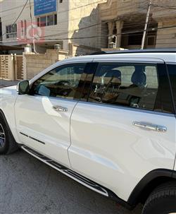 جيب جراند شيروكي